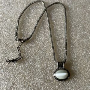 Vintage mop necklace